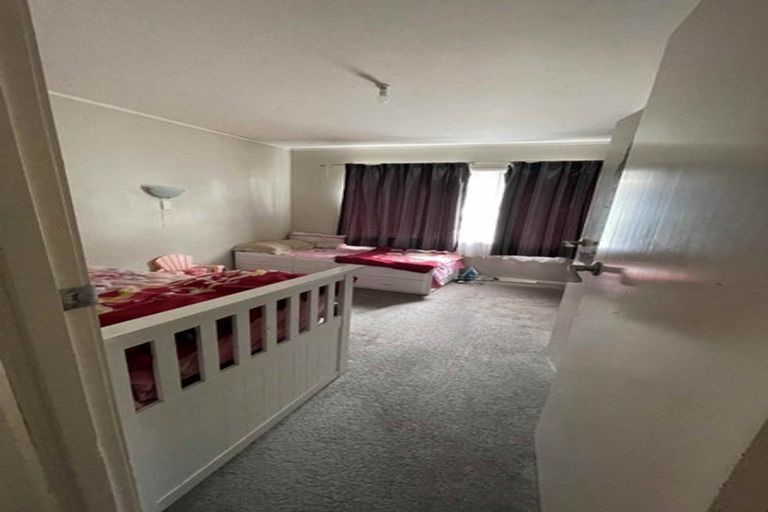 Photo of property in 21 Rotoiti Avenue, Pakuranga Heights, Auckland, 2010