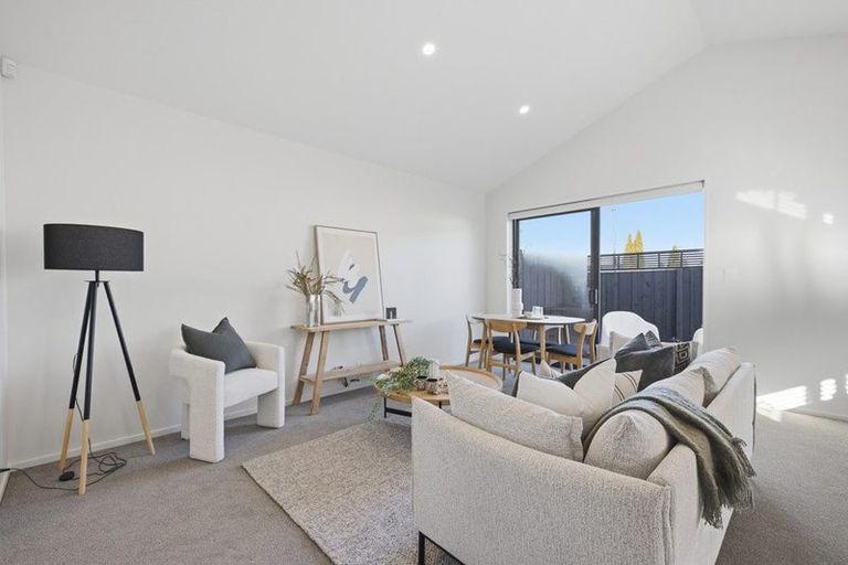 Photo of property in 2 Evatt Street, Bryndwr, Christchurch, 8053