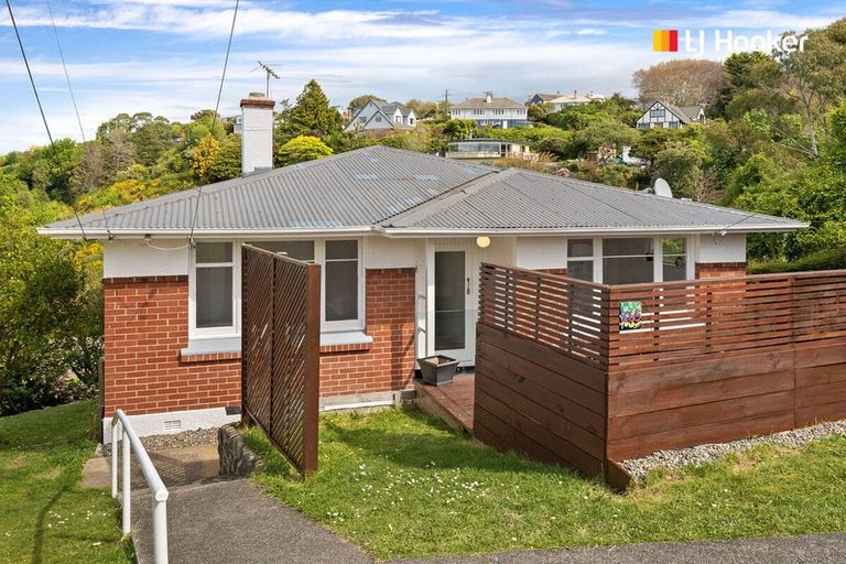 Photo of property in 165 Easther Crescent, Kew, Dunedin, 9012