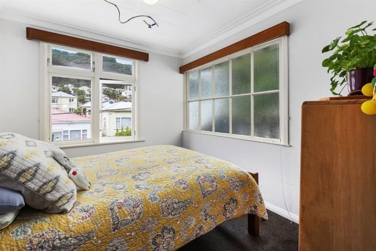 Photo of property in 42 Porritt Avenue, Mount Victoria, Wellington, 6011