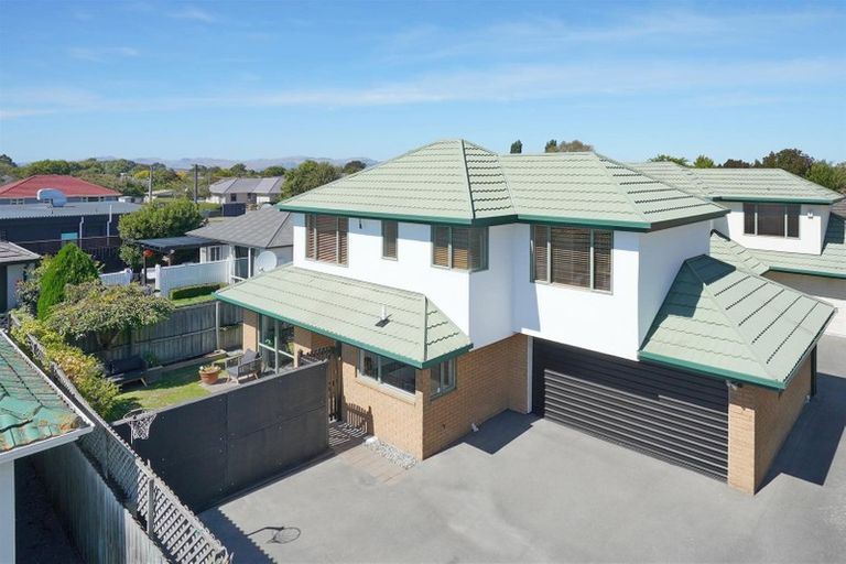 Photo of property in 513a Harewood Road, Harewood, Christchurch, 8051