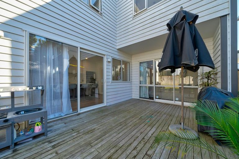 Photo of property in 7 Silvereye Road, Hobsonville, Auckland, 0616