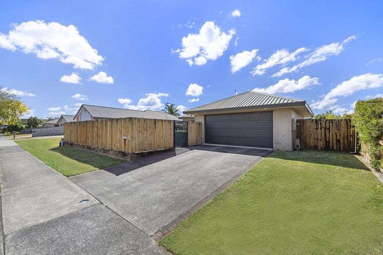 Photo of property in 34 Cate Road, Rototuna North, Hamilton, 3210