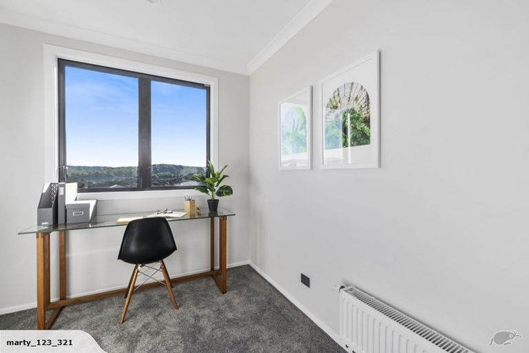 Photo of property in 13 Pacific View, Whitby, Porirua, 5024