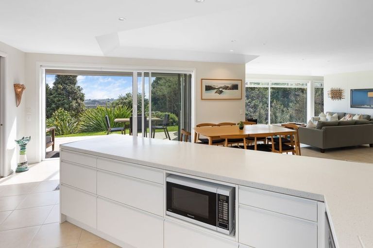 Photo of property in 35b Kotare Street, Waikanae, 5036