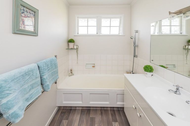 Photo of property in 3 Lindsey Crescent, Springvale, Whanganui, 4501