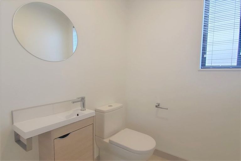 Photo of property in 38 Gosper Road, Takanini, 2112