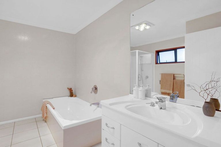 Photo of property in 3 Grace Avenue, Rototuna North, Hamilton, 3210