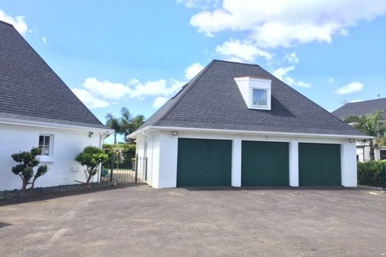 Photo of property in 239a Bleakhouse Road, Mellons Bay, Auckland, 2014