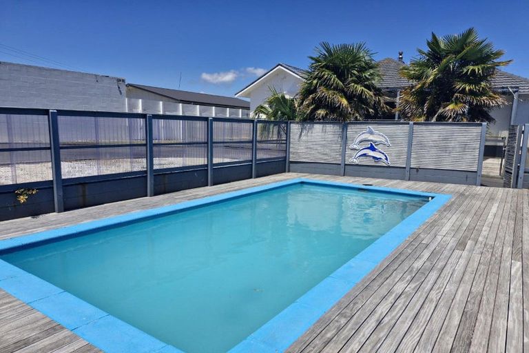 Photo of property in 66 Ngamotu Road, Spotswood, New Plymouth, 4310