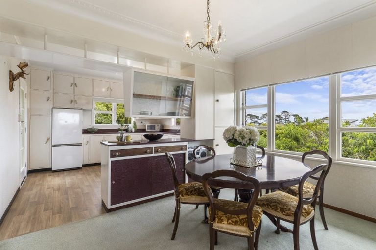 Photo of property in 100 Palmers Road, Clendon Park, Auckland, 2103