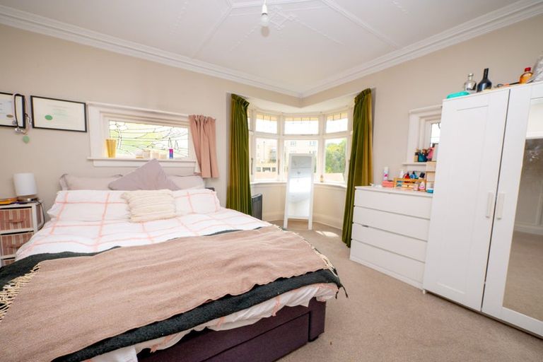 Photo of property in 1 Elm Row, Dunedin Central, Dunedin, 9016