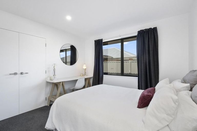 Photo of property in 8 Mellay Mews, Mosgiel, 9024