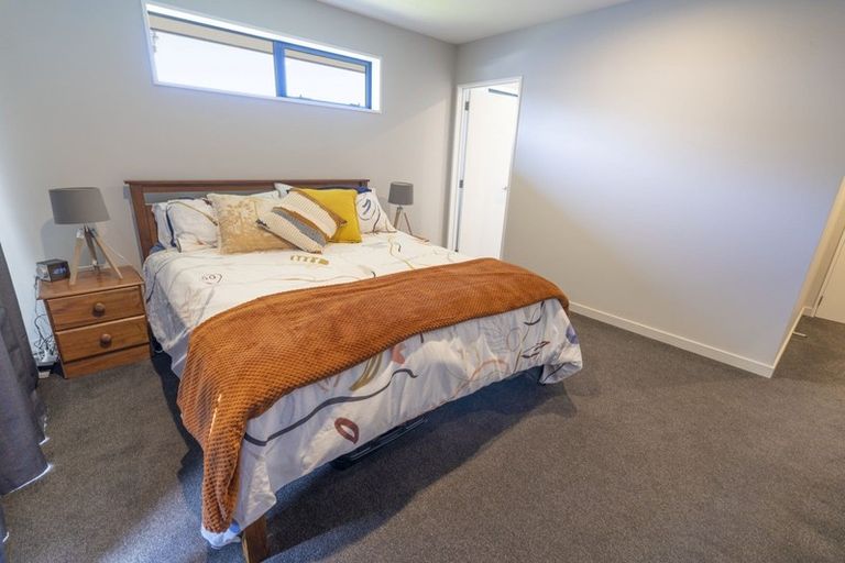 Photo of property in 9c Union Street, Winton, 9720