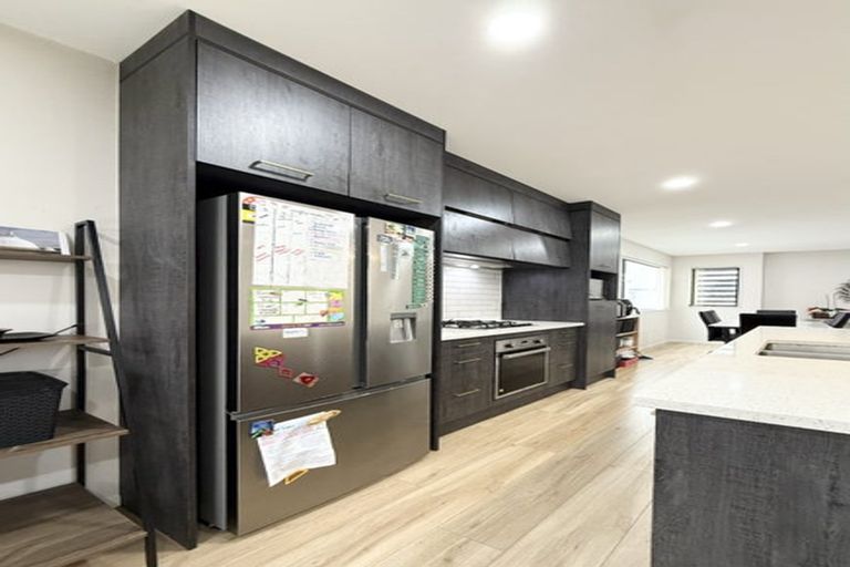 Photo of property in 33 Waka Street, Albany Heights, Auckland, 0632