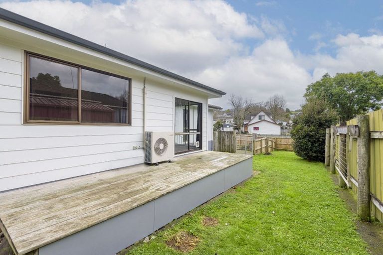 Photo of property in 19 Matipo Crescent, Pukete, Hamilton, 3200