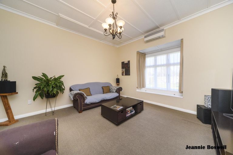 Photo of property in 122 Linton Street, West End, Palmerston North, 4410