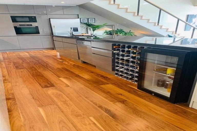 Photo of property in Clyde Quay Wharf, 3b/5 Clyde Quay Wharf, Te Aro, Wellington, 6011