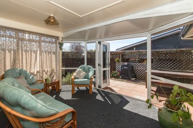 Photo of property in 14 Saint Hill Lane, Havelock North, 4130