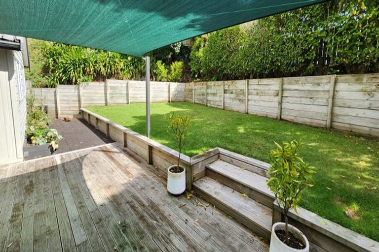 Photo of property in 28a Riversdale Drive, Merrilands, New Plymouth, 4312
