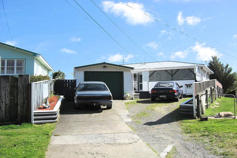 Photo of property in 23 Pollard Street, Wainuiomata, Lower Hutt, 5014