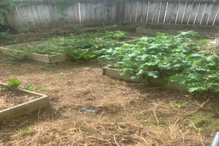 Photo of property in 58 Sharland Avenue, Manurewa, Auckland, 2102