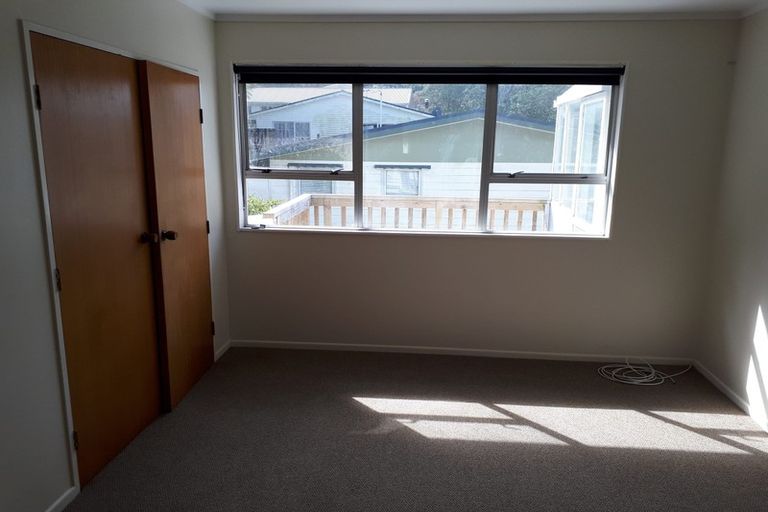 Photo of property in 2 Rajkot Terrace, Broadmeadows, Wellington, 6035