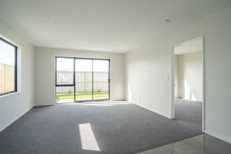 Photo of property in 89 Faringdon Boulevard, Rolleston, 7615