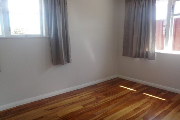Photo of property in 10 Merfield Street, Glen Innes, Auckland, 1072