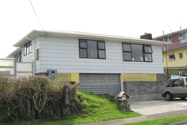 Photo of property in 22a Cameron Street, Waitara, 4320