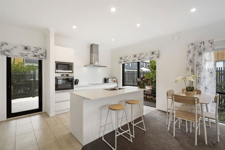 Photo of property in 5 Frank Gill Road, Hobsonville, Auckland, 0616