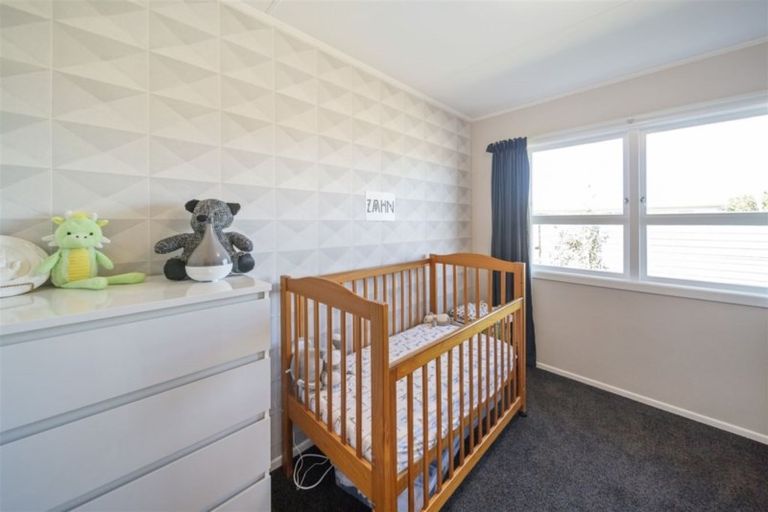 Photo of property in 8 Tawa Street, Hawera, 4610