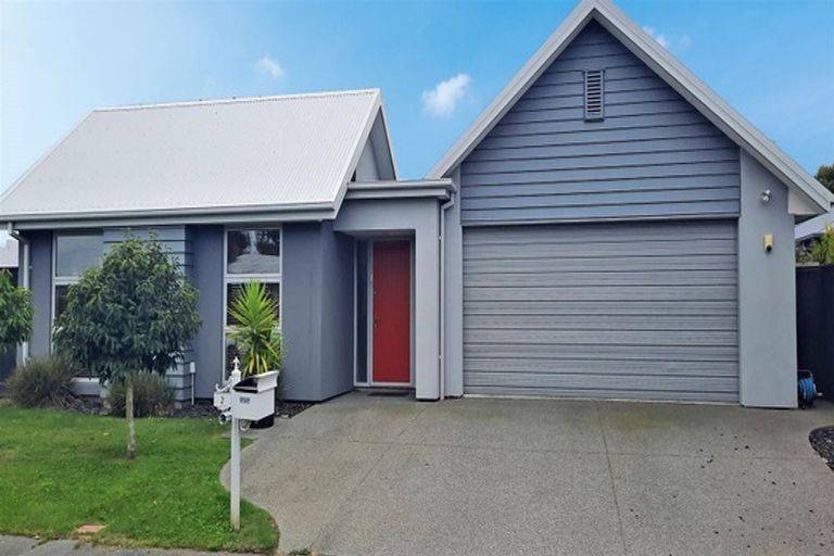 Photo of property in 2 Millpark Place, Northwood, Christchurch, 8051