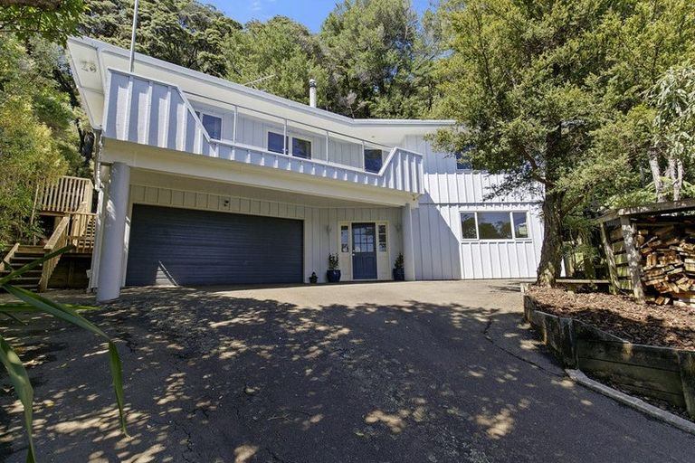 Photo of property in 233a Whites Line East, Waiwhetu, Lower Hutt, 5010