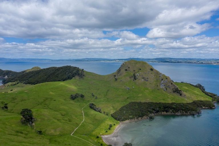 Photo of property in 38 Ocean Beach Road, Whangarei Heads, Whangarei, 0174