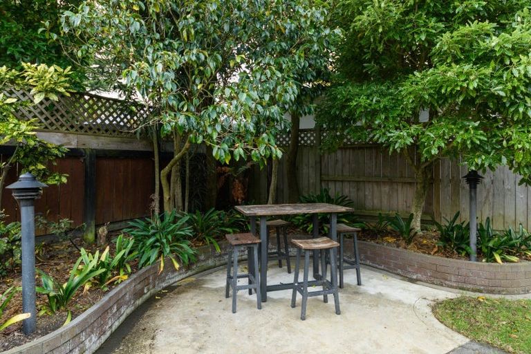Photo of property in 15 Phoenix Avenue, Hokowhitu, Palmerston North, 4410