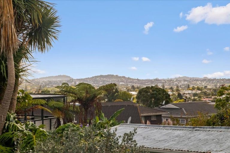 Photo of property in 4191 Great North Road, Glen Eden, Auckland, 0602