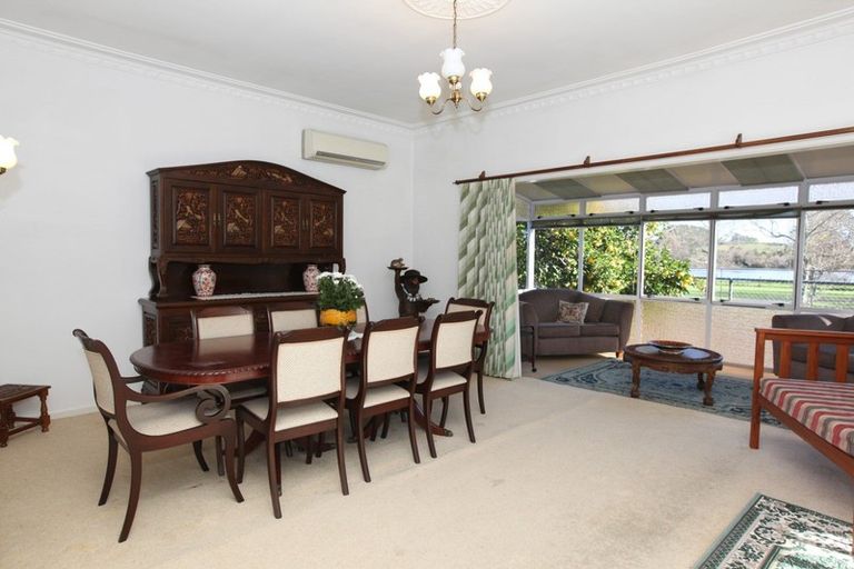 Photo of property in 112 Great South Road, Huntly, 3700