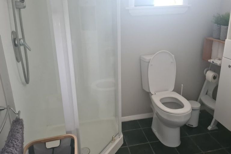 Photo of property in 8 Kempton Street, Greytown, 5712