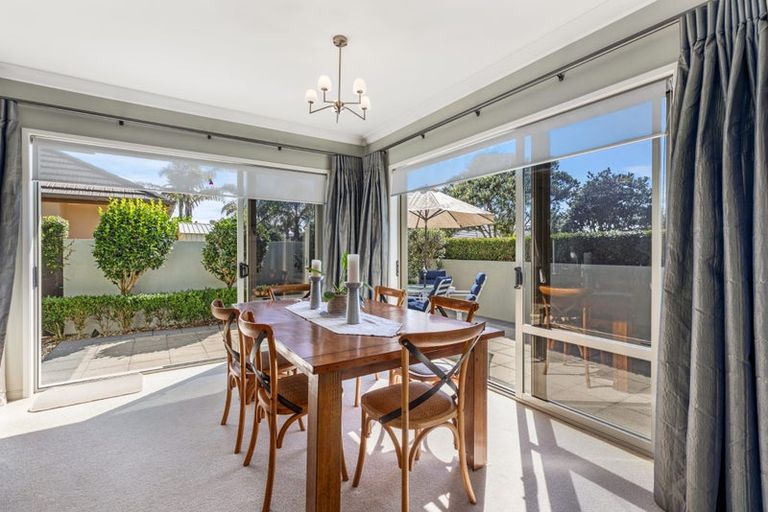 Photo of property in 2 Saratoga Court, Papamoa Beach, Papamoa, 3118