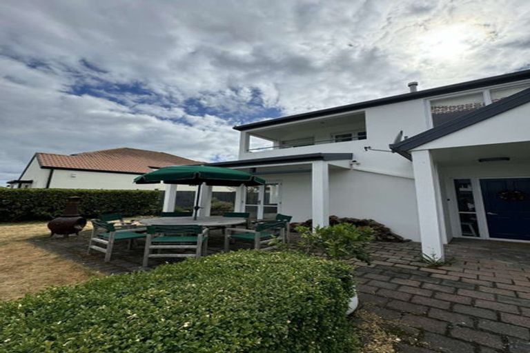Photo of property in 64 Aston Drive, Waimairi Beach, Christchurch, 8083