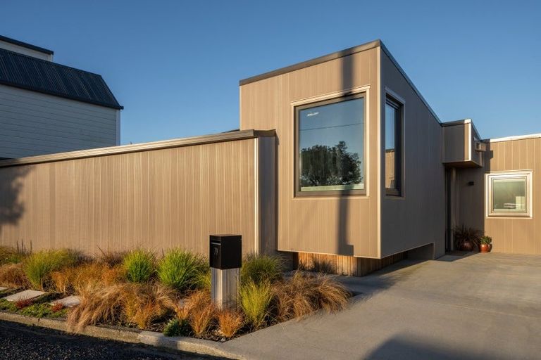 Photo of property in 79 Buckley Road, Southgate, Wellington, 6023