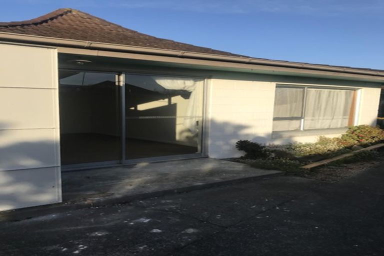 Photo of property in 2/18 Hardy Street, New Brighton, Christchurch, 8061