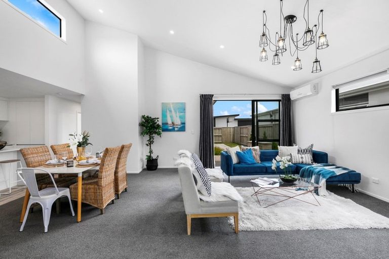 Photo of property in 26 Knightia Drive, Papamoa Beach, Papamoa, 3118