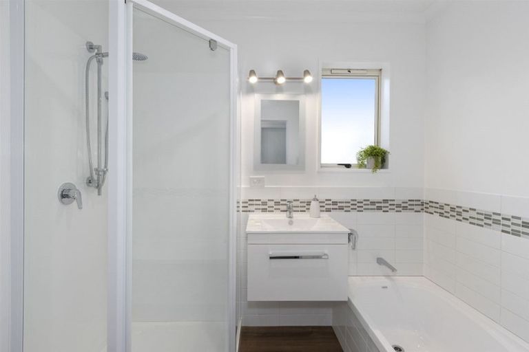 Photo of property in 38 Daniels Road, Redwood, Christchurch, 8051