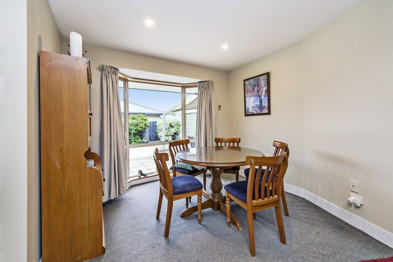 Photo of property in 68 Mauger Drive, Heathcote Valley, Christchurch, 8022