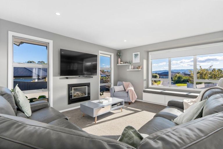 Photo of property in 27 Heathfield Drive, Mosgiel, 9024