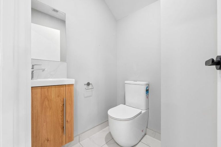 Photo of property in 1/62 Collins Road, Melville, Hamilton, 3206