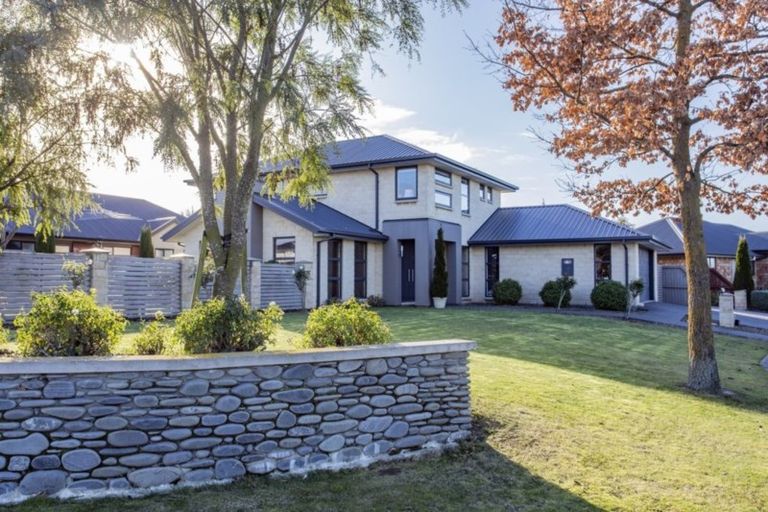 Photo of property in 1 Hawthorn Mews, Rangiora, 7400