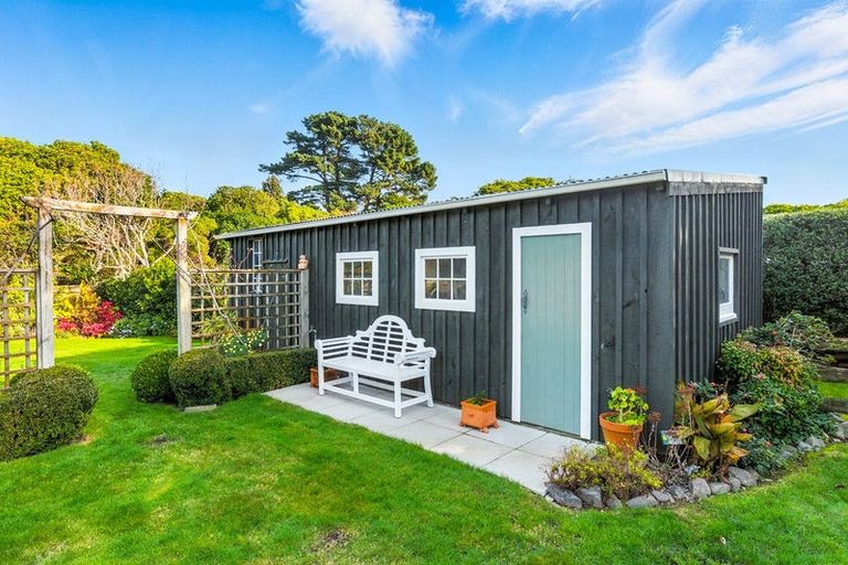 Photo of property in 7 Maple Lane, Waikanae, 5036